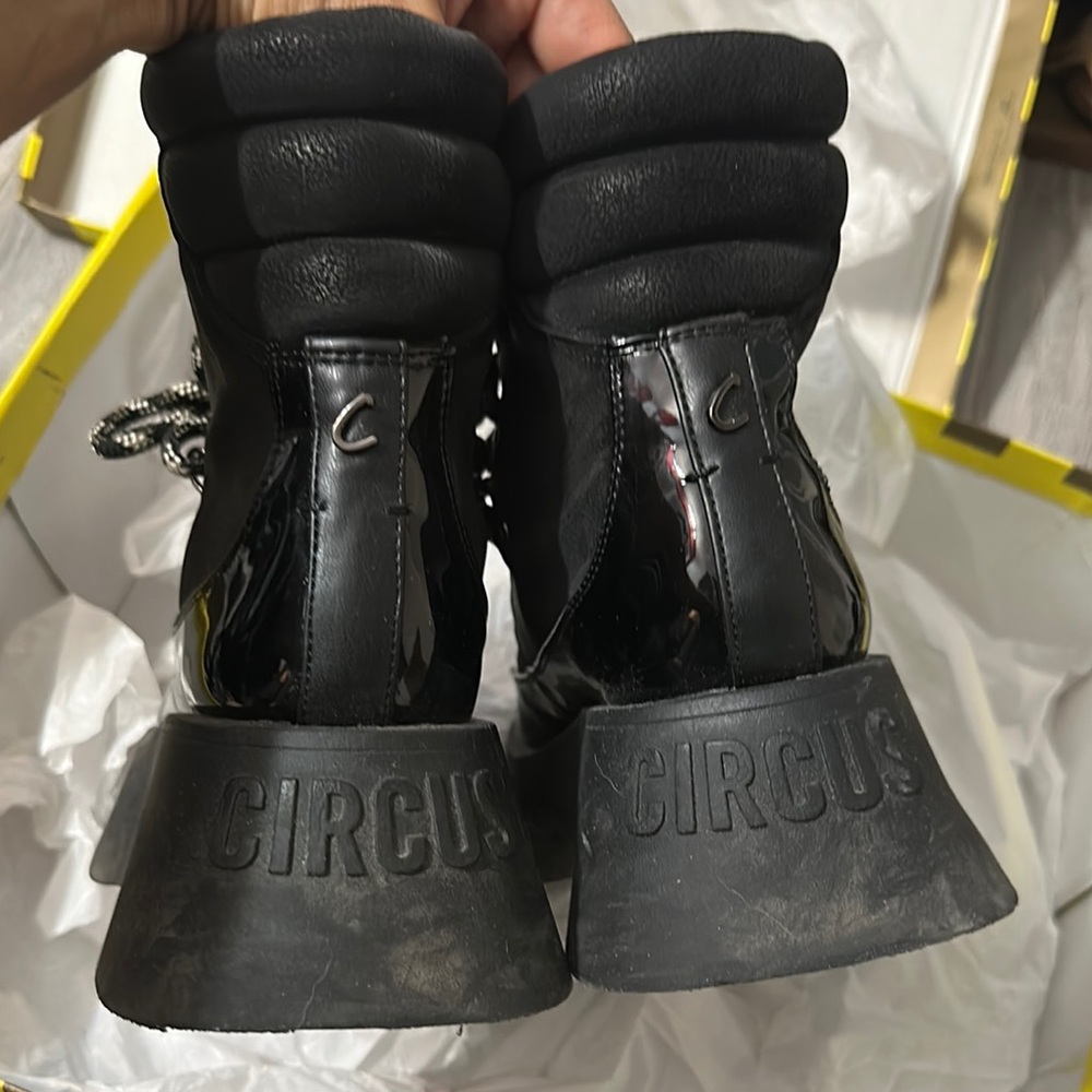 Circus by Sam Edelman Black Platform Hiking Boots 6 - Picture 9 of 16